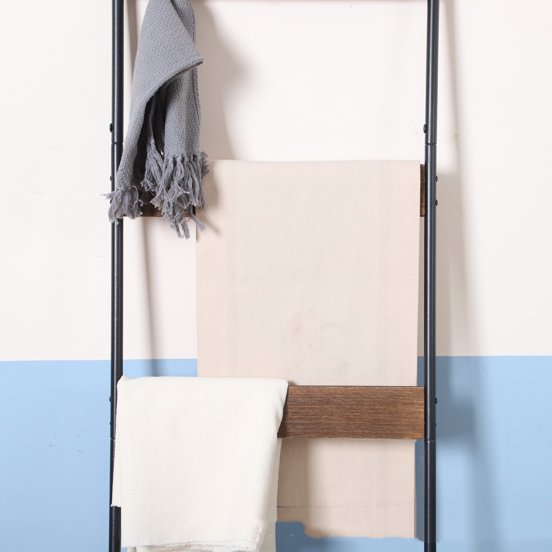 Wooden Wall Towel Rack For Living Room Blanket Ladder - Zeedeey - All stuffs go, go figure